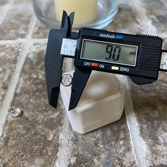 GENUINE 14KT GOLD Earrings Stud Post Cluster Cubic Zirconia Set in White Gold - Picture 10 of 11